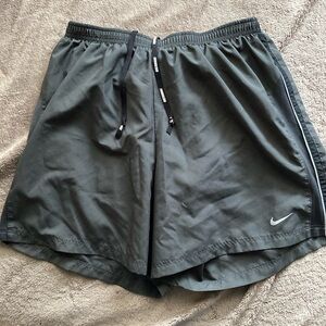 Nike mens running short